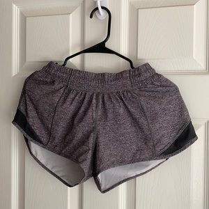 Lululemon size 6 2.5 low rise running shorts